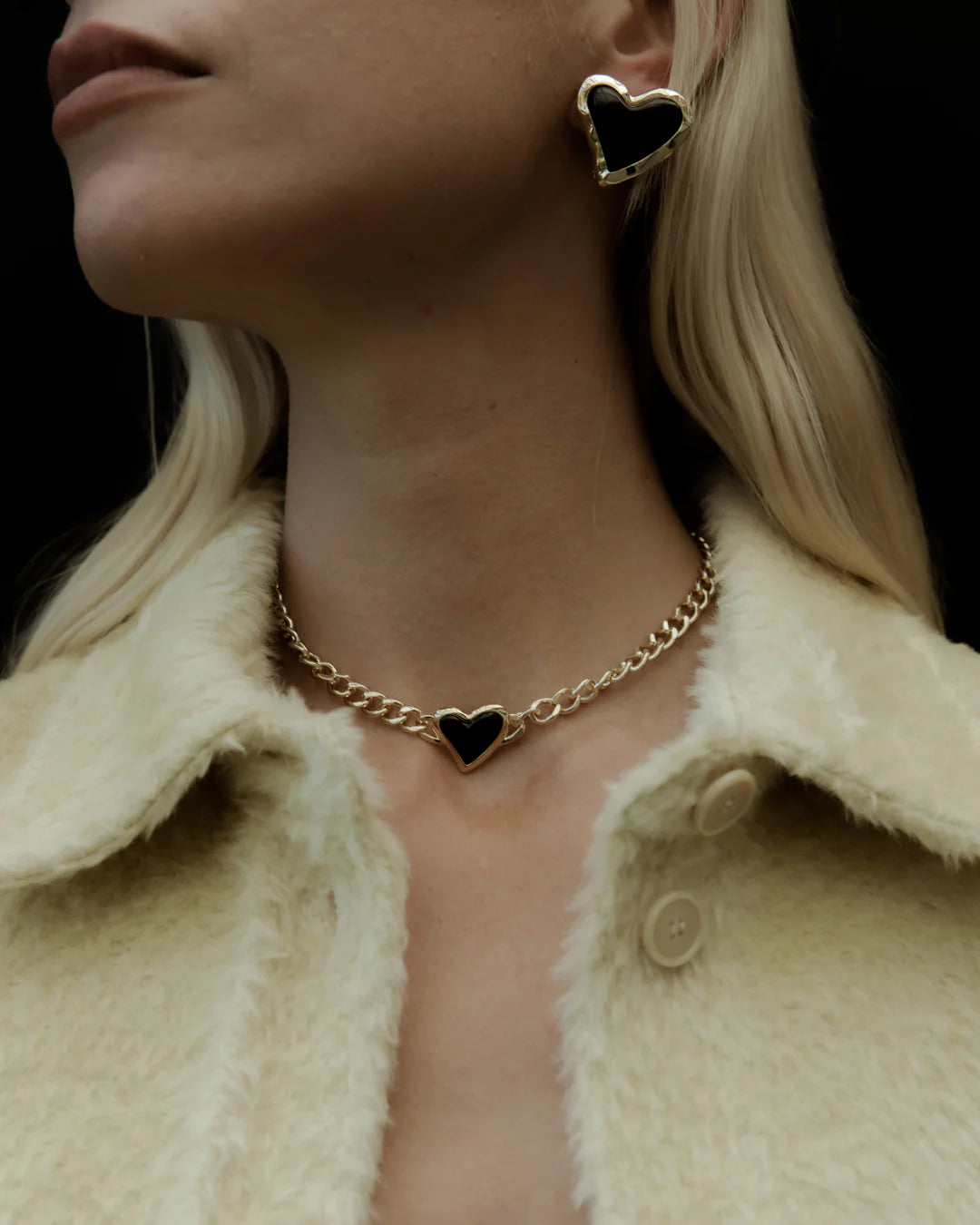 WHITNEY HEART CHOKER (Gold)