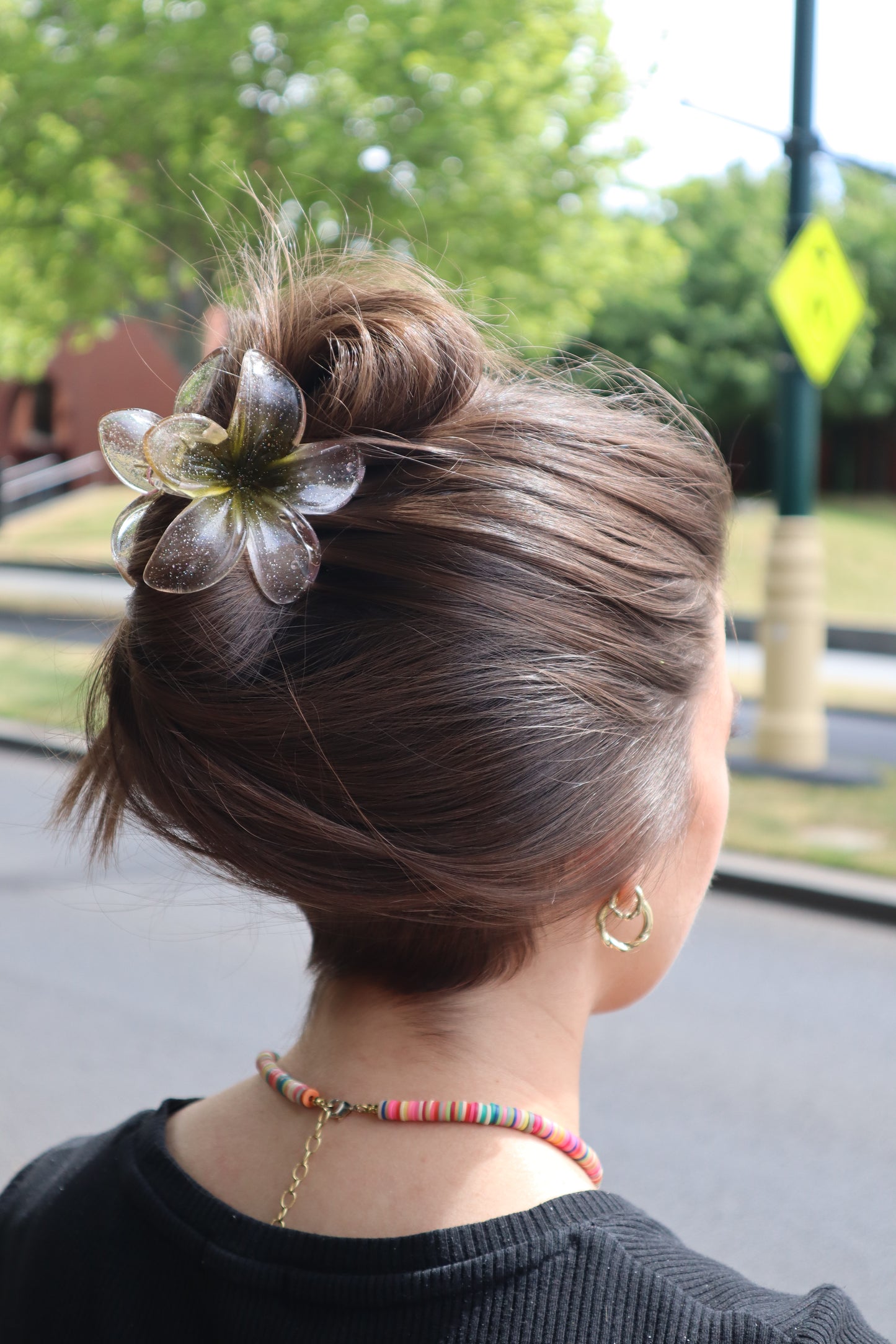 FLOWER HAIR CLAW (Clear/Green)