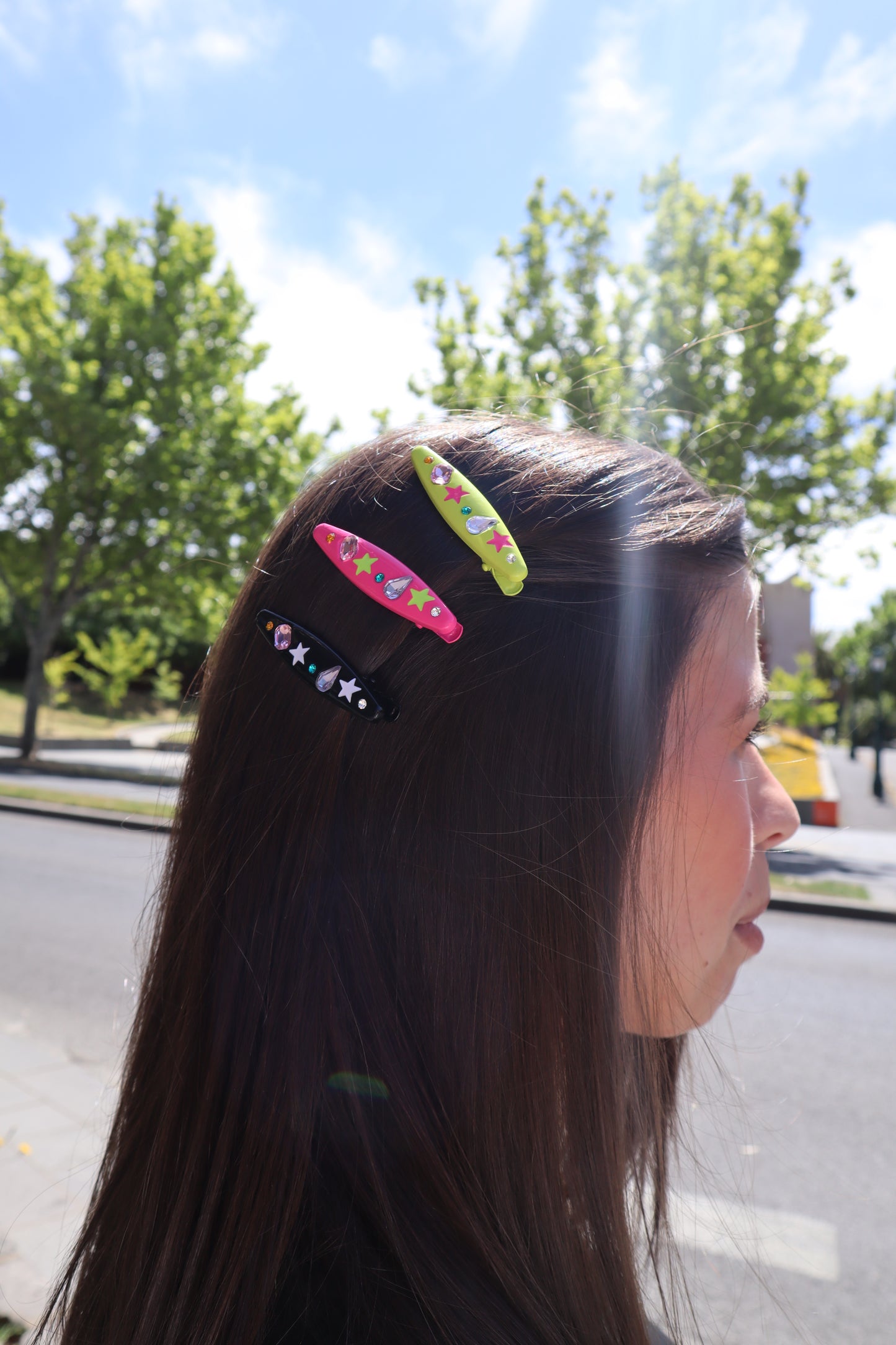 BEDAZZLE HAIR CLIP (Neon Pink)