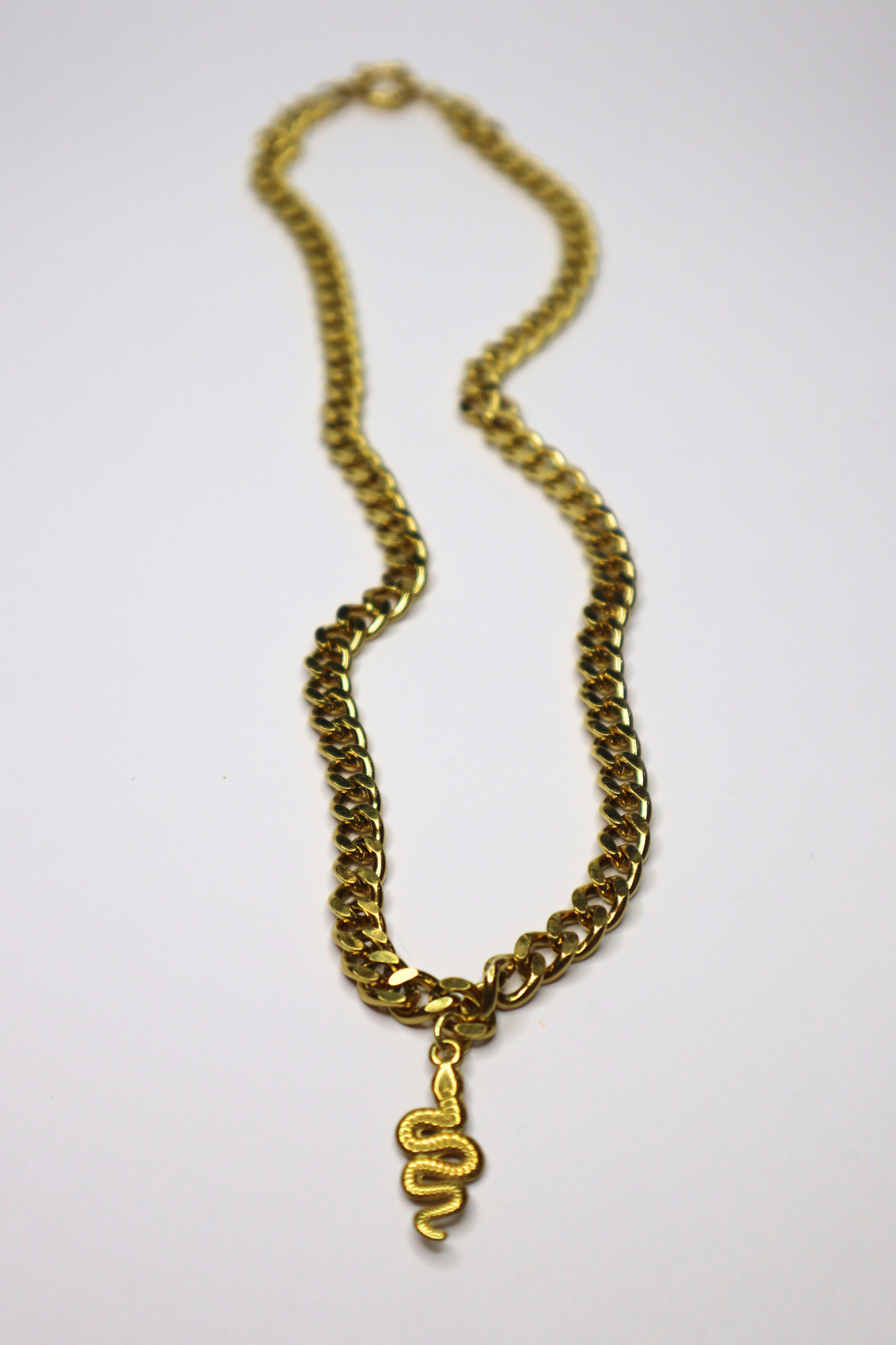 SNAKE GOLD NECKLACE