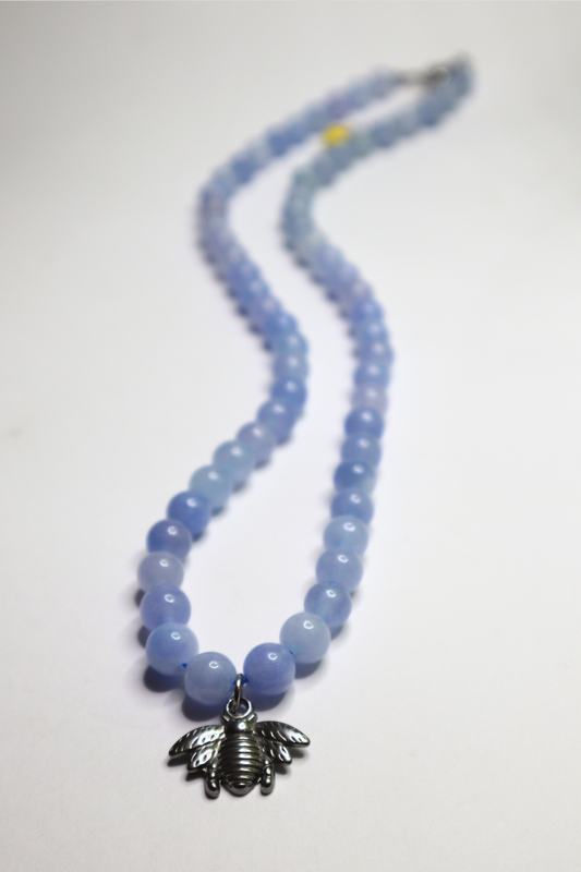 BEE BEADED NECKLACE (Sky)