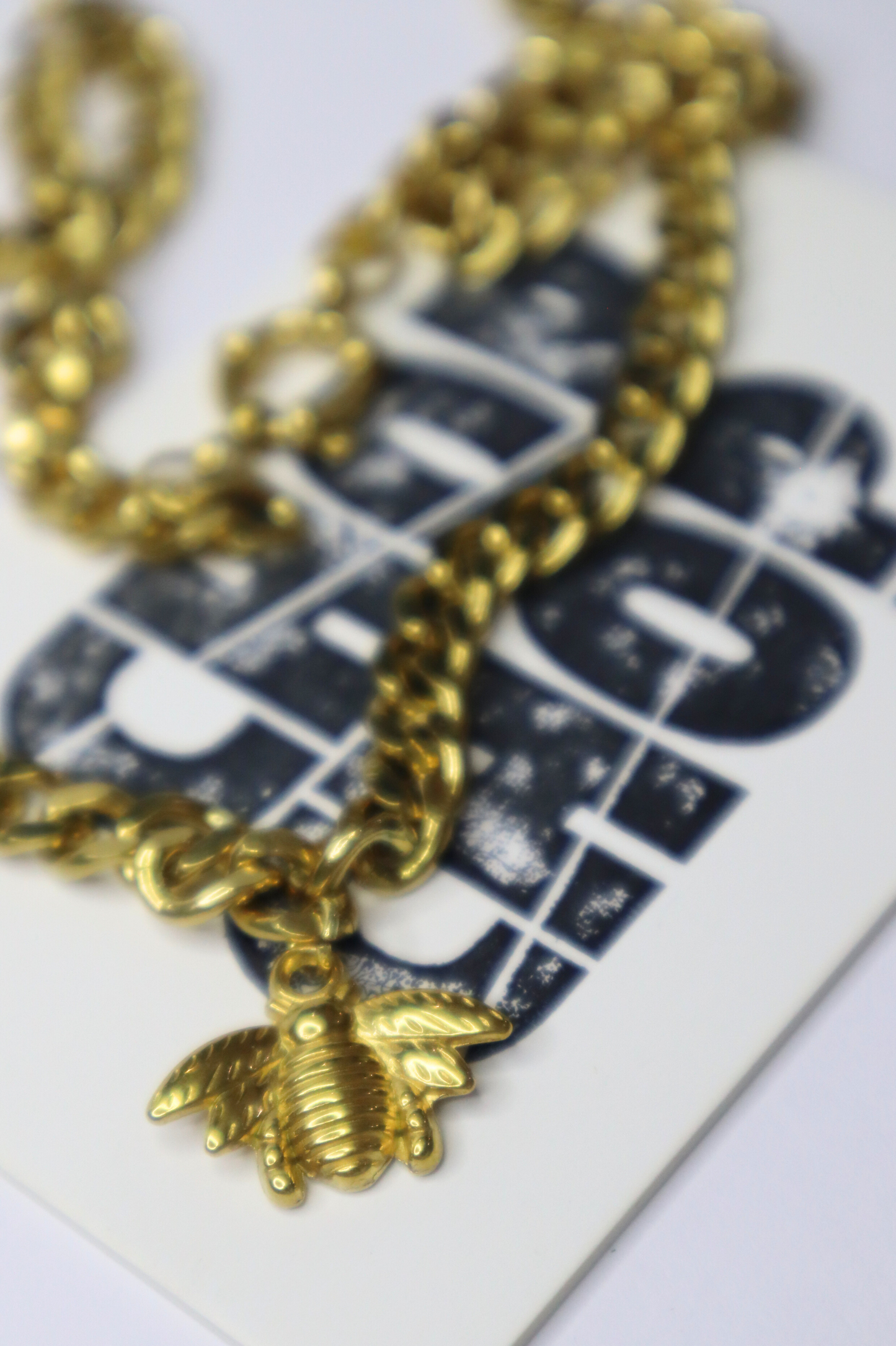 BEE GOLD NECKLACE