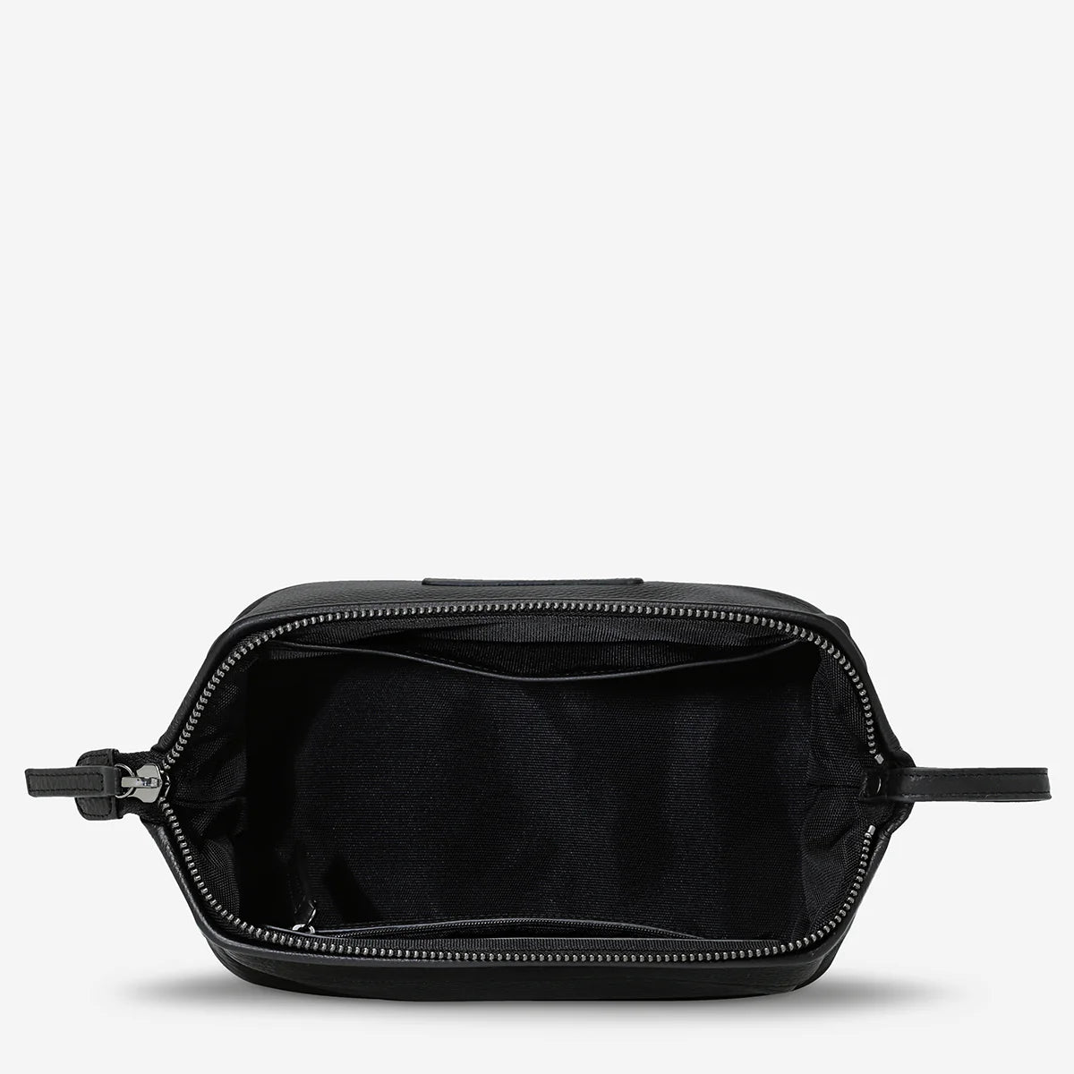 LIABILITY TOILETRIES BAG (Black)