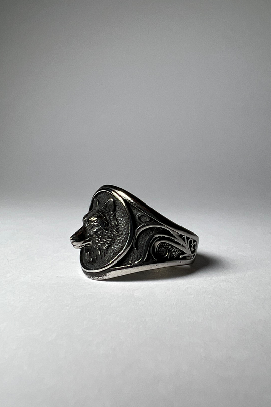 THE WOLF RING (Vintage Silver)